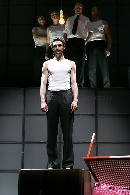 Wer einmal aus dem Blechnapf frist